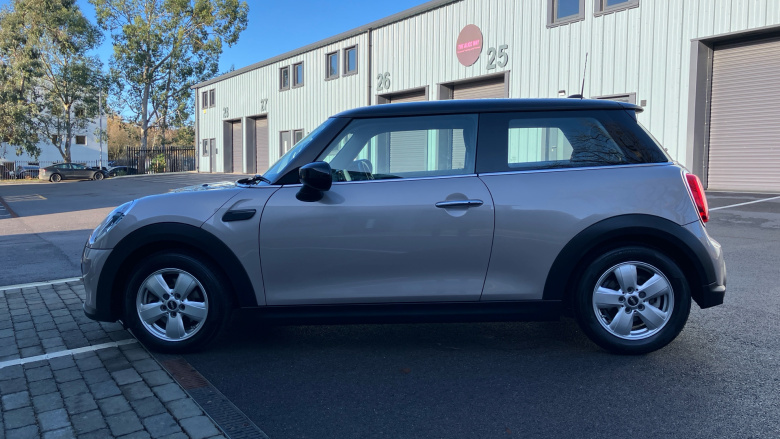 MINI Hatchback 1.5 Cooper Classic 3dr Petrol Hatchback